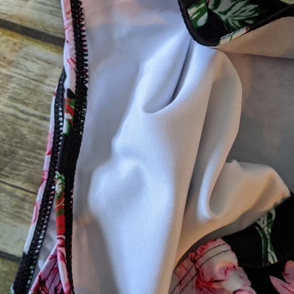 Nwt Stripe and Floral 2 piece tank bikini Sz Small - Picture 3 of 8